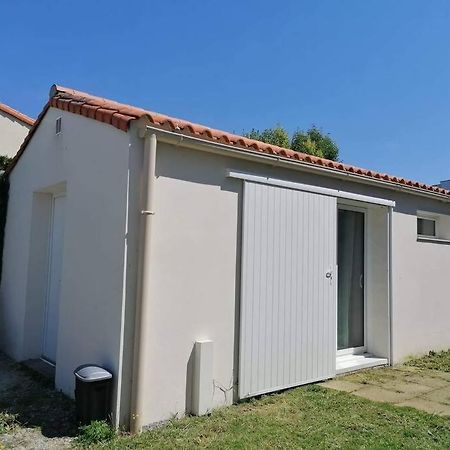 Petit T2 Proche Centre Ville La Roche-sur-Yon Kültér fotó