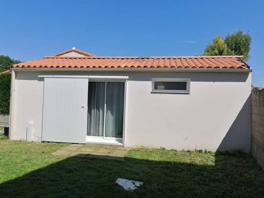 Petit T2 Proche Centre Ville La Roche-sur-Yon Kültér fotó