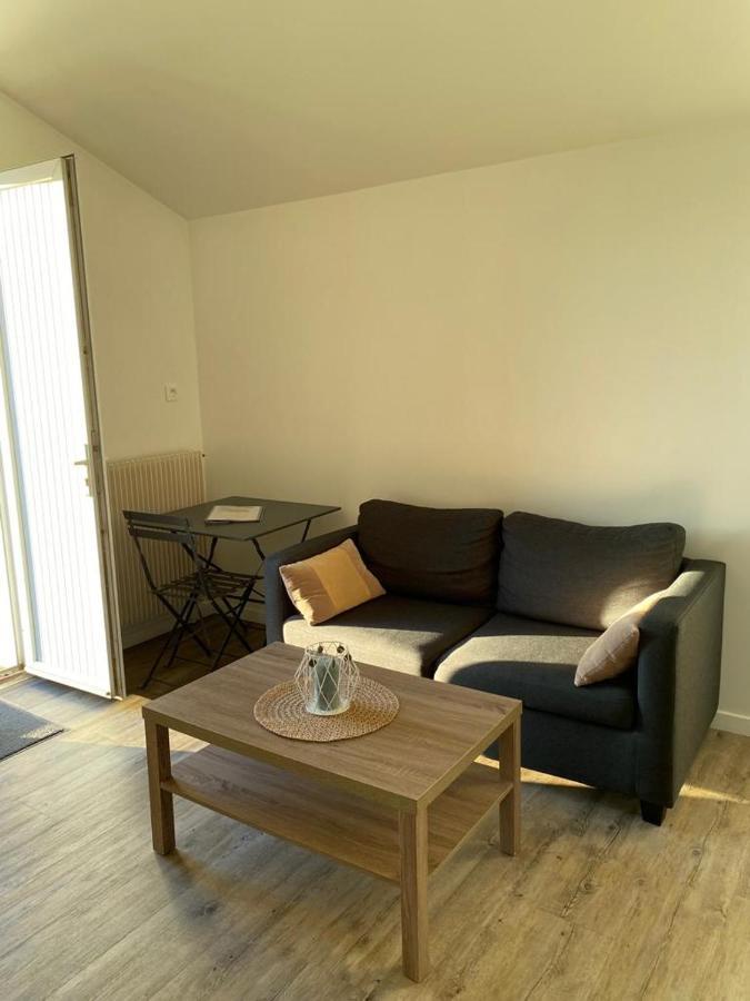 Petit T2 Proche Centre Ville La Roche-sur-Yon Kültér fotó